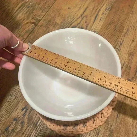 Vintage Fire King  Oven Ware Small 14 Mixing Bowl White Swirl - Picture 5 of 6